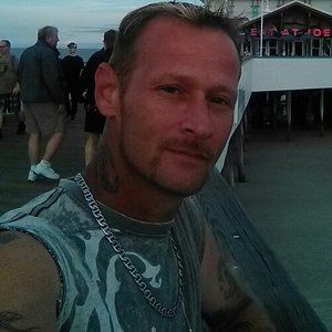 Meet your Posher, Adrian